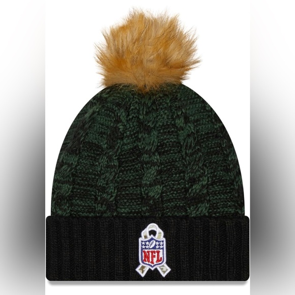 🆕 New Era Women's Black/Green Bay Packers 2022 Salute to Service Pom Knit Hat - Picture 4 of 4